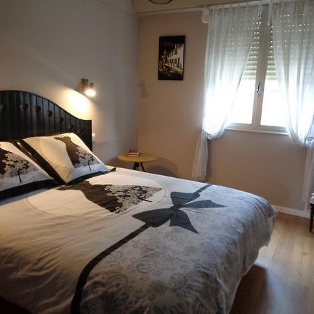 Le Saint Vincent Apartment เอแปร์เน ภายนอก รูปภาพ