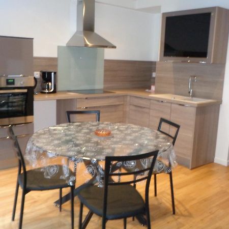 Le Saint Vincent Apartment เอแปร์เน ภายนอก รูปภาพ