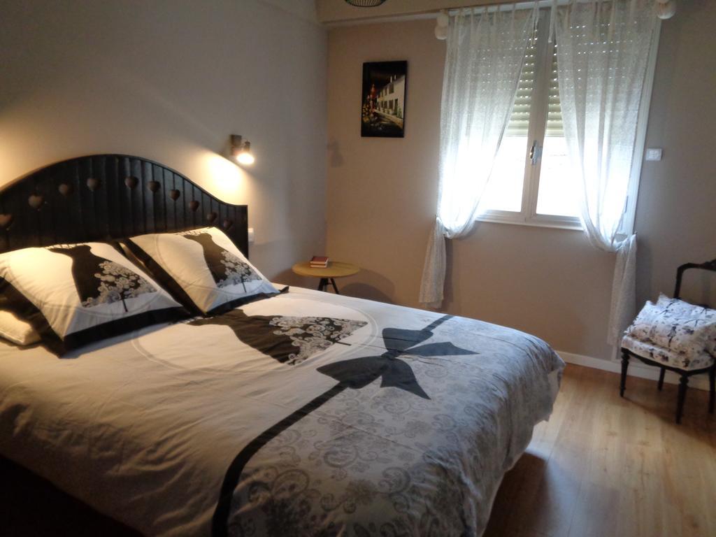 Le Saint Vincent Apartment เอแปร์เน ภายนอก รูปภาพ