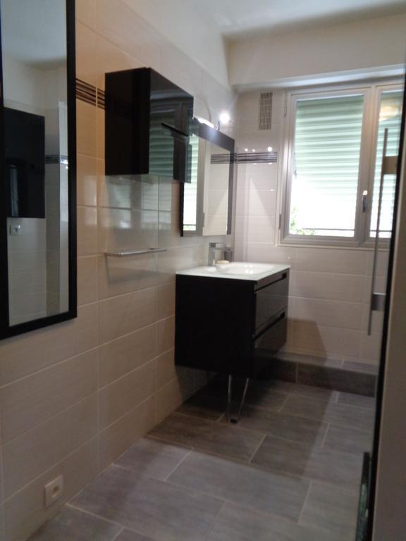Le Saint Vincent Apartment เอแปร์เน ภายนอก รูปภาพ
